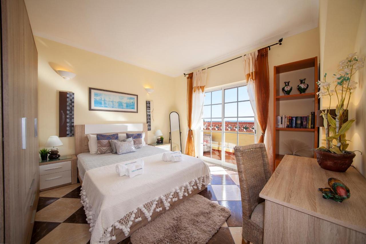 B47 - Walkway Beachview Place Apartment *